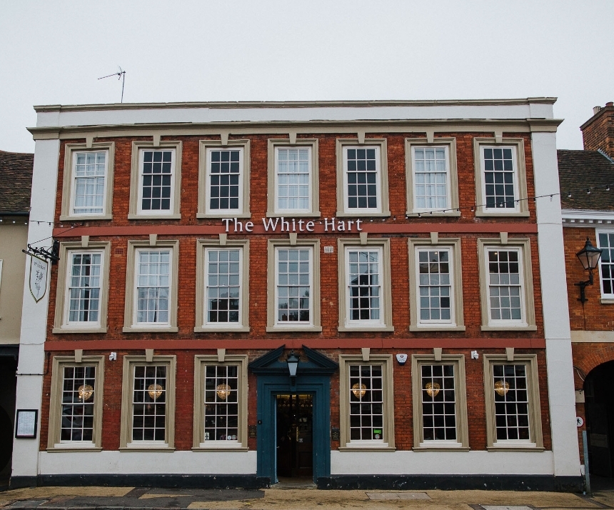 🎵 White Hart in Ampthill with Live Music 💥Plus, buy a bottle of wine and get a free pizza! - Event Image 3 October 25, 2024 07:00 PM