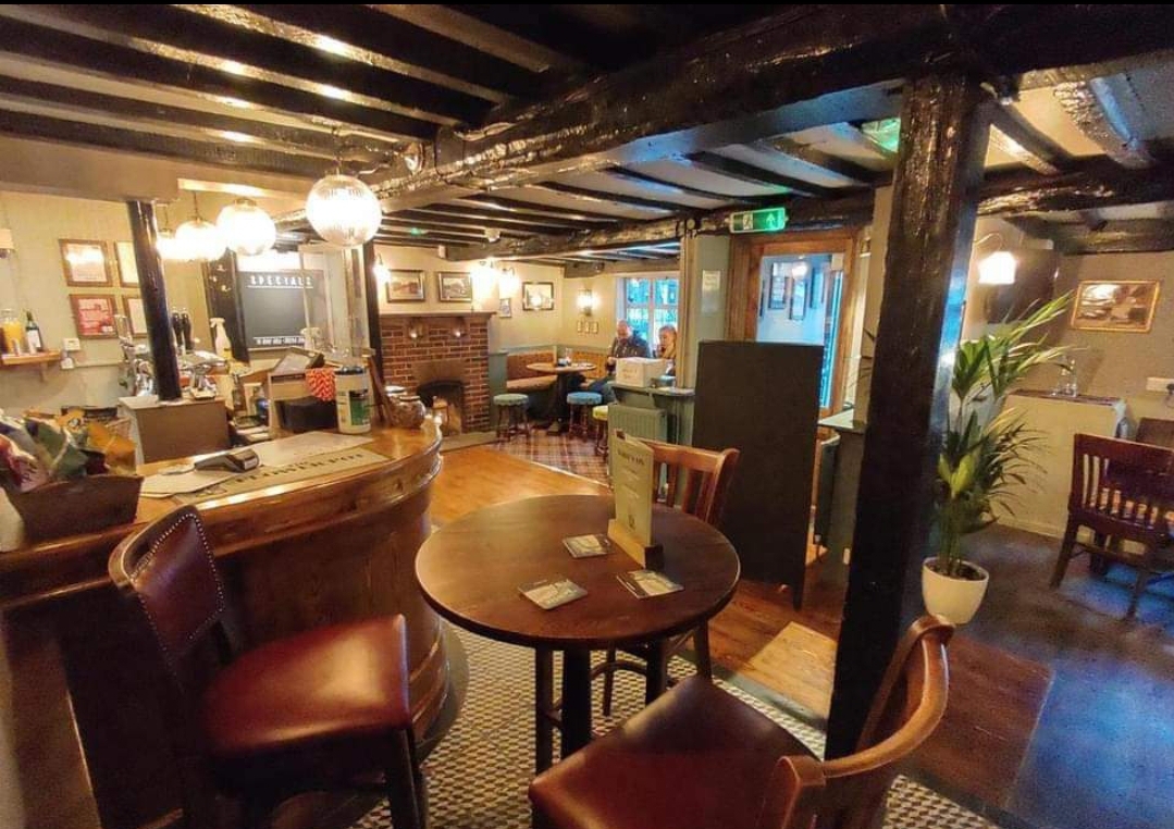 🎤 The Journeymen at the Flower Pot, Bedford - Event Image 3 November 29, 2024 08:00 PM