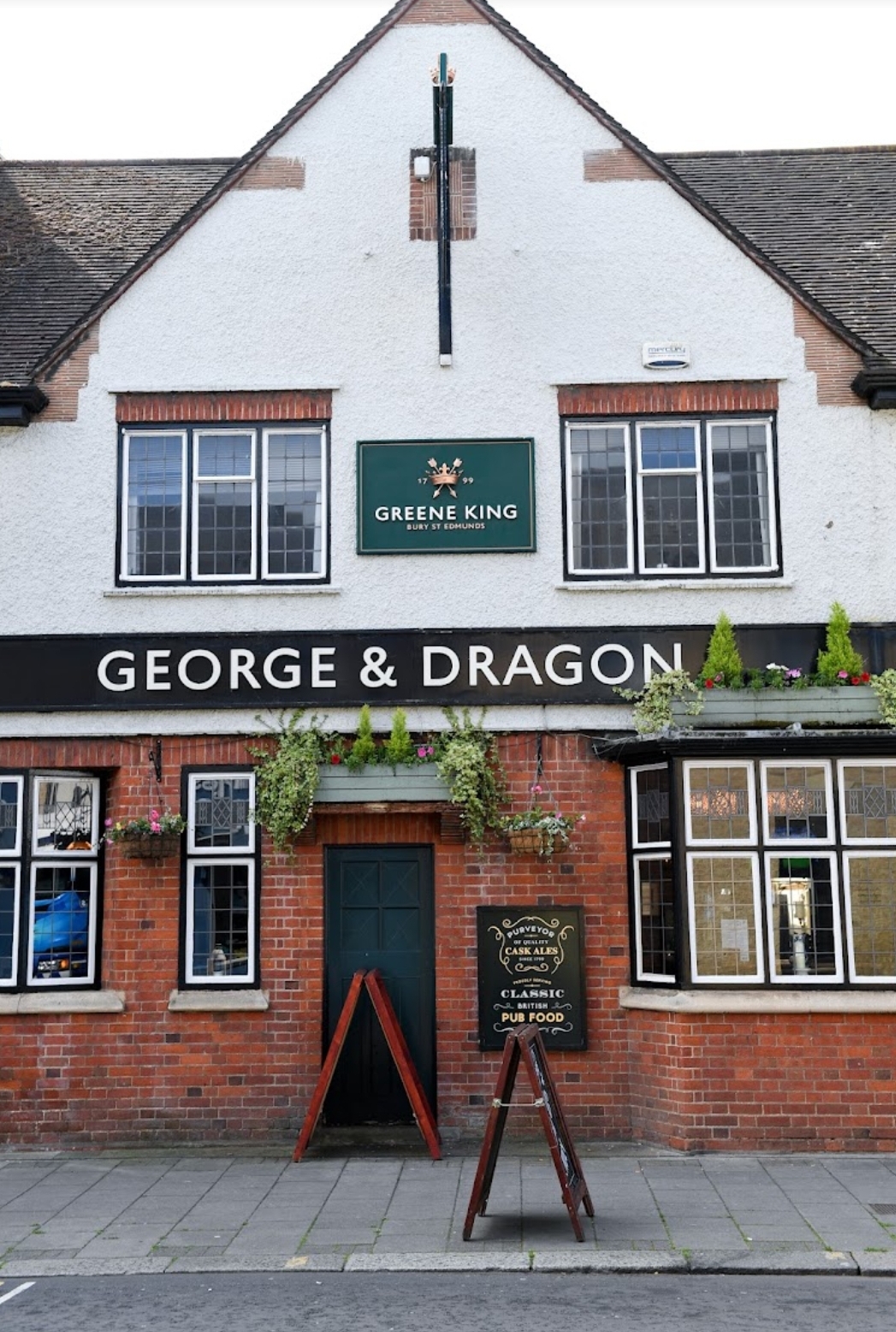 🎄 George and Dragon Christmas Craft Fair 2024 in Bedford at George and Dragon, 39 Mill St, Bedford MK40 3EU | Charity, Adults, Craft Fair, Family, Food/Drink, Indoor, Market, Nightlife, Seasonal, Christmas | Suitable for: Dog Friendly, Family, Toilets 🎄 George and Dragon Christmas Craft Fair 2024 in Bedford - Event Image 2 November 17, 2024 02:00 PM