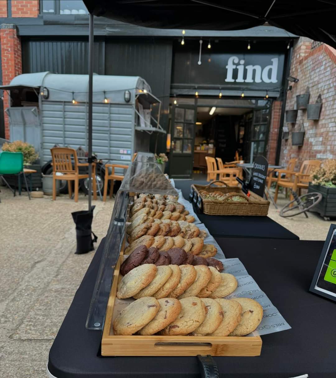 🛍 Christmas Market at Find Ampthill  - Event Image 3 December 15, 2024 10:00 AM