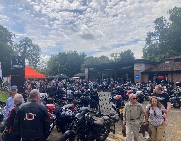 🚘 Classic car and bike meet at Woburn - Event Image 4 October 19, 2024 10:00 AM