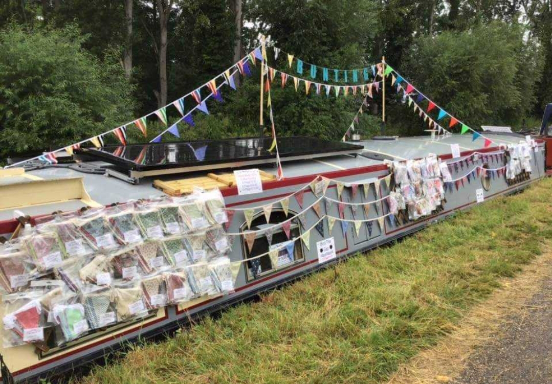 🧑‍🎄🚤 RCTA LINSLADE CHRISTMAS CANAL FLOATING MARKET 2024 - Event Image 25 November 22, 2024 12:00 PM