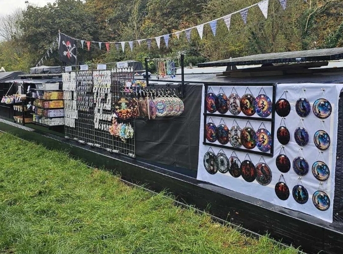 🧑‍🎄🚤 RCTA LINSLADE CHRISTMAS CANAL FLOATING MARKET 2024 - Event Image 29 November 23, 2024 12:00 PM