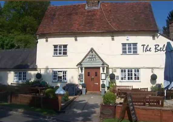 🍕 Buy One Get One Free Pizza at The Bell in Studham     - Event Image 4 June 26, 2025 05:00 PM