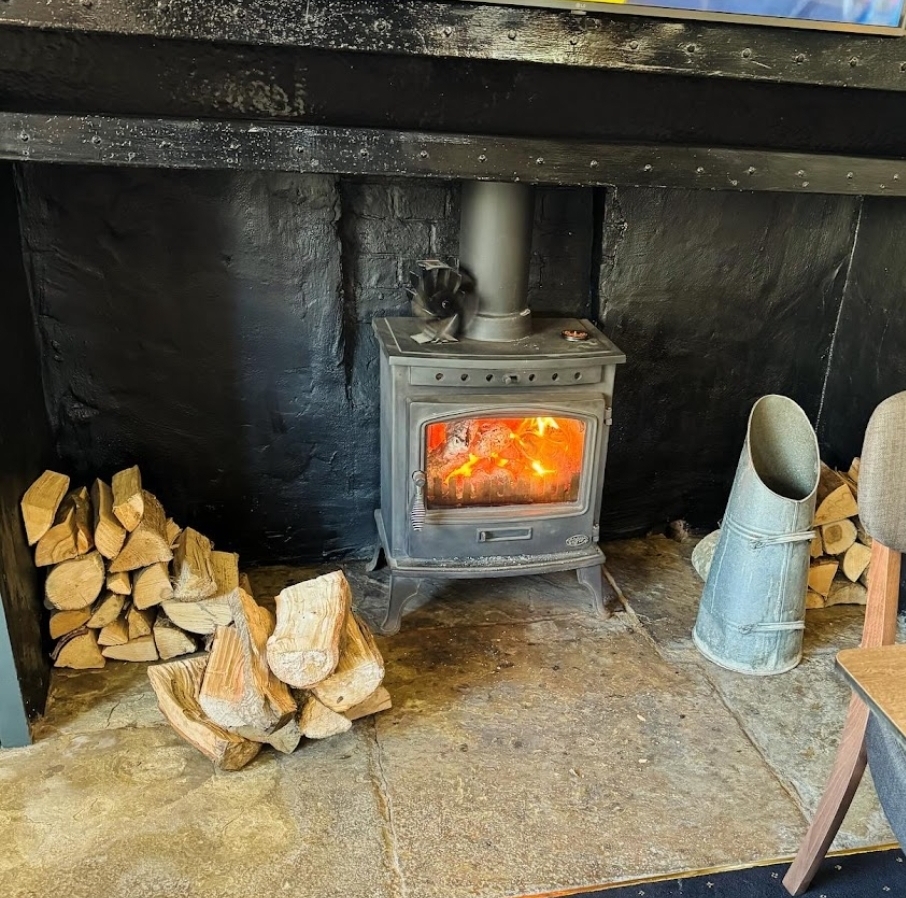 🌺 Complimentary Tea & Coffee at The Oddfellows in Toddington, Bedfordshire - Event Image 3 November 10, 2024 11:00 AM