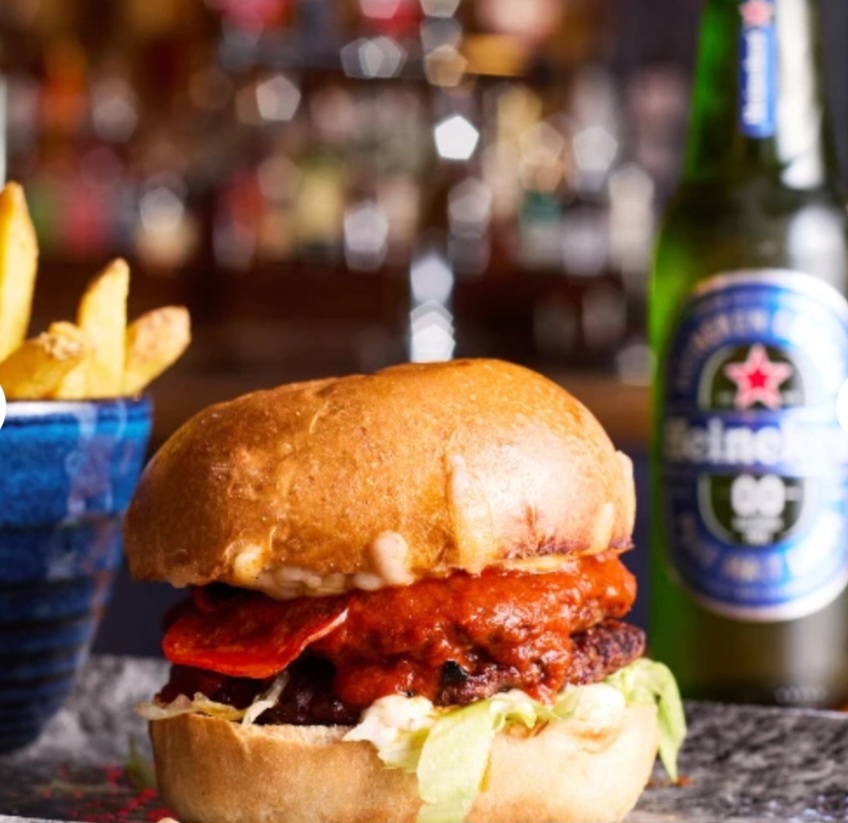 💥 £6 Lunch Meal Deal (includes a drink) at Midsummer Tap in Milton Keynes at Midsummer Tap Milton Keynes
1 Savoy Crescent, Milton Keynes, Buckinghamshire, MK9 3PU
| Adults, Advance Booking, Date Idea, Food/Drink, Indoor, Kids, Rainy Days, Teens | Suitable for: Family, Toilets, Accessible, Baby Changing, Wheelchair Friendly 💥 £6 Lunch Meal Deal (includes a drink) at Midsummer Tap in Milton Keynes - Event Image 5 December 05, 2024 12:00 PM