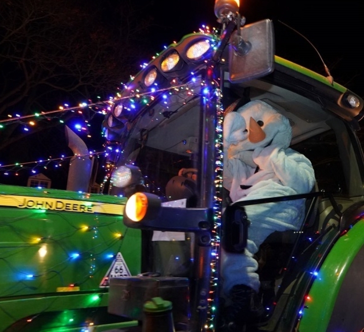 🚜 FARMERS CHRISTMAS TRACTOR TOUR FROM BALDOCK, TO LECTHWORTH, TO HITCHIN 2024  - Event Image 3 December 21, 2024 06:00 PM