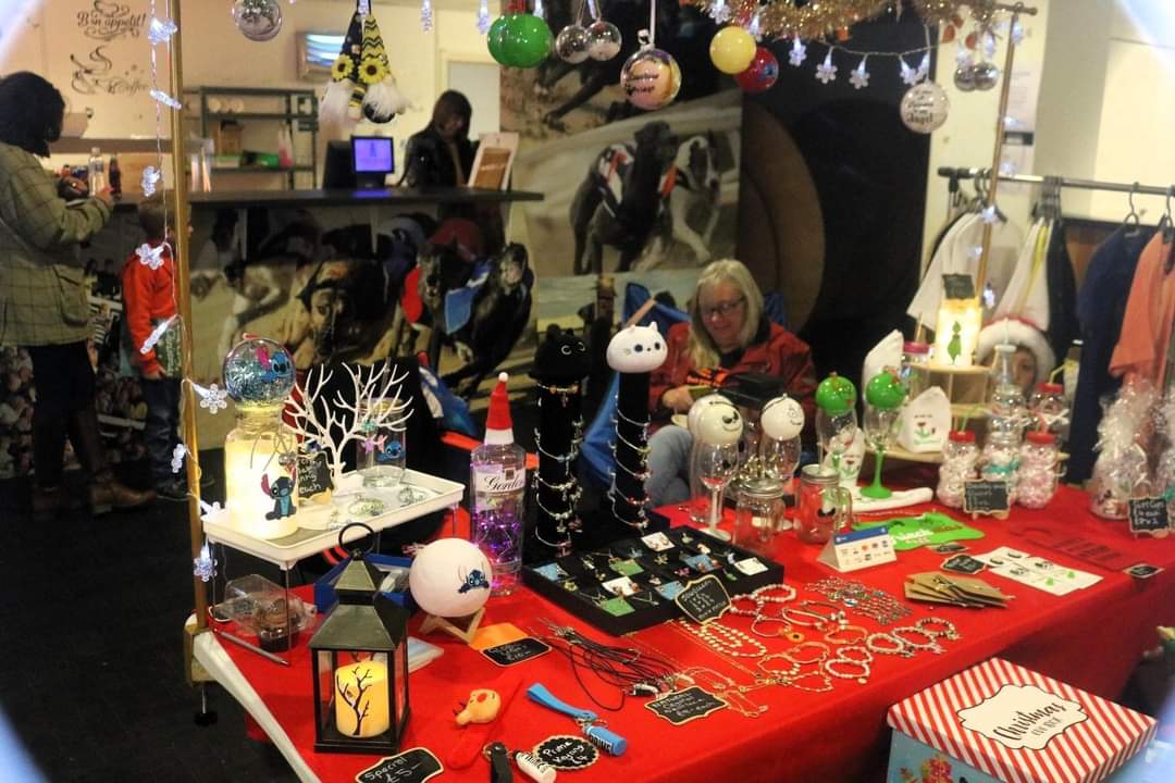 🎄🎅🏻 Towcester Racecourse Christmas Fayre 2024 at Towcester Racecourse, London Rd, Towcester NN12 6LB | Annual, Craft Fair, Family, Food/Drink, Fun, Kids, Low Cost, Pay On Entry, Seasonal, Christmas | Suitable for: Children, Family, Parking Onsite, Toilets 🎄🎅🏻 Towcester Racecourse Christmas Fayre 2024 - Event Image 3 November 16, 2024 11:00 AM