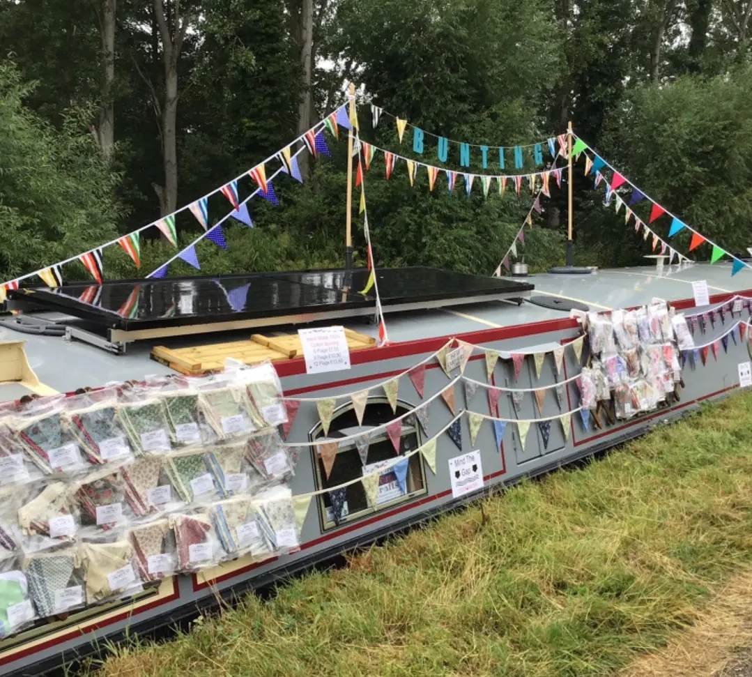 🧑‍🎄🚤 RCTA LINSLADE CHRISTMAS CANAL FLOATING MARKET 2024 - Event Image 6 November 22, 2024 12:00 PM