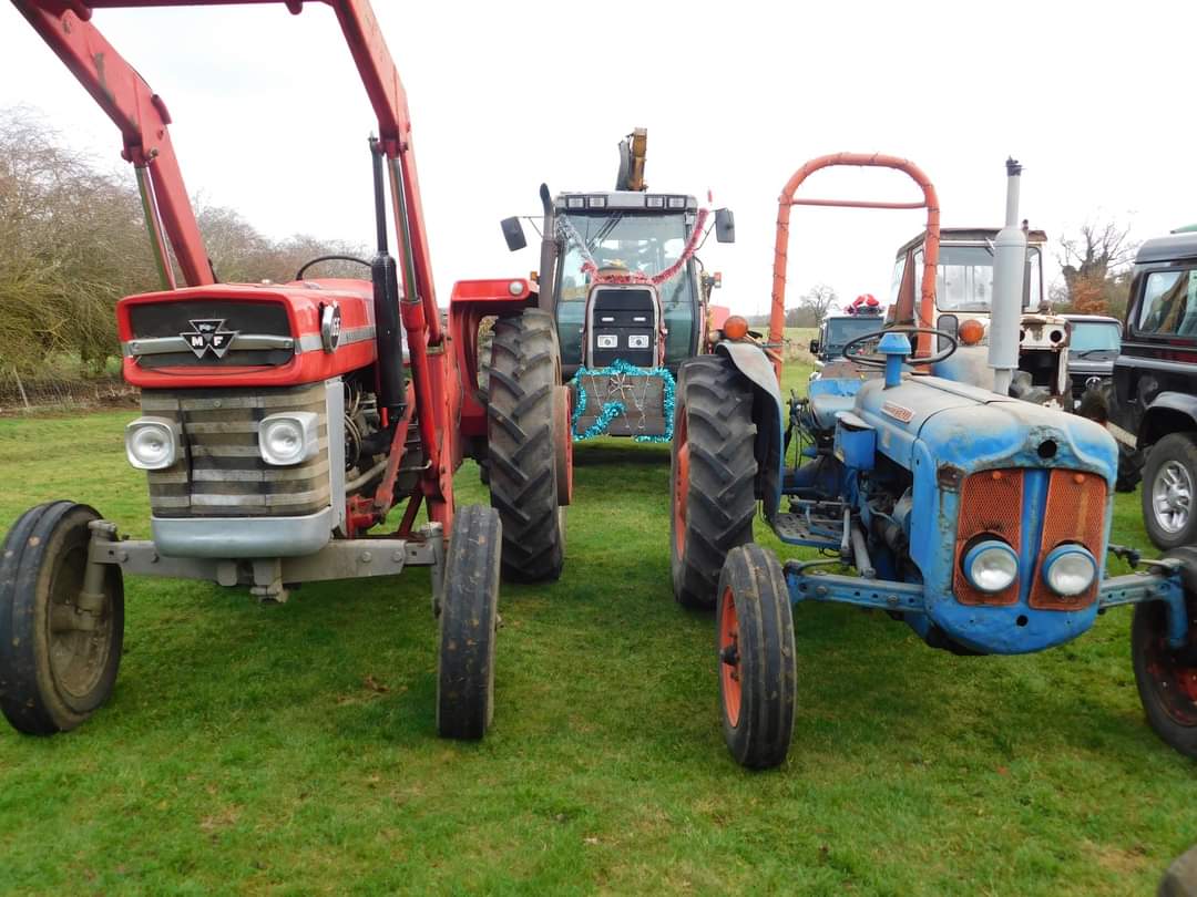 🚜🧑‍🎄 Eversholt Christmas Tractor Run 2024 - Event Image 2 December 22, 2024 12:30 PM