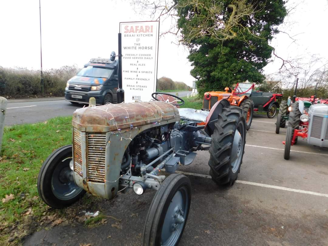 🚜🧑‍🎄 Eversholt Christmas Tractor Run 2024 - Event Image 6 December 22, 2024 12:30 PM