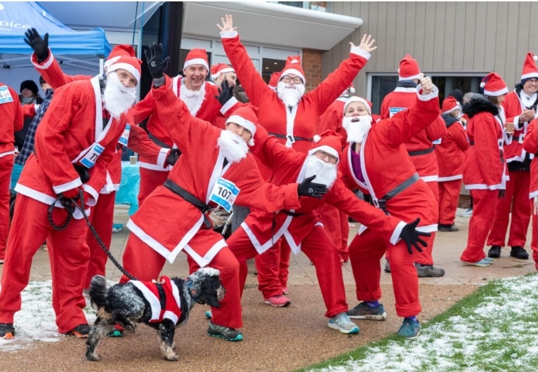 🎅 Santa Dash at Willen Lake, supporting Willen Hospice 2024 - Event Image 2 December 15, 2024 10:00 AM