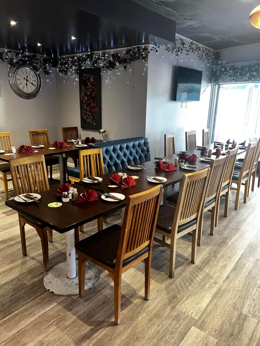 🍲 Kazmicks Carvery in Dunstable at Kazmicks, 1-3 Broadwalk, Dunstable,
Bedfordshire, LU5 4RH | Adults, Advance Booking, Food/Drink, Indoor, Outdoor | Suitable for: Accessible, Family, Toilets 🍲 Kazmicks Carvery in Dunstable - Event Image 6 November 17, 2024 01:00 PM