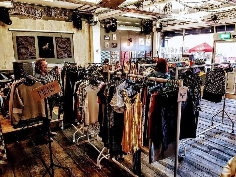 👗 The Crooked Bar Clothes Swish in Leighton Buzzard - Event Image 3 November 21, 2024 