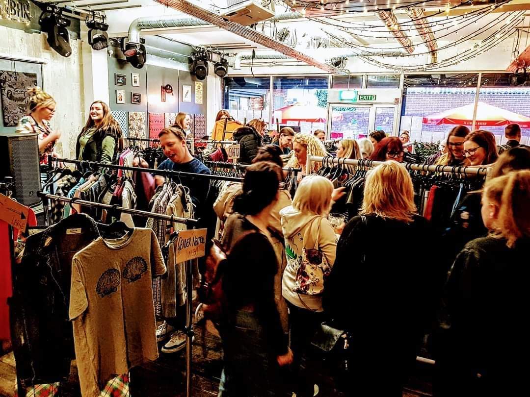 👗 The Crooked Bar Clothes Swish in Leighton Buzzard - Event Image 4 November 21, 2024 