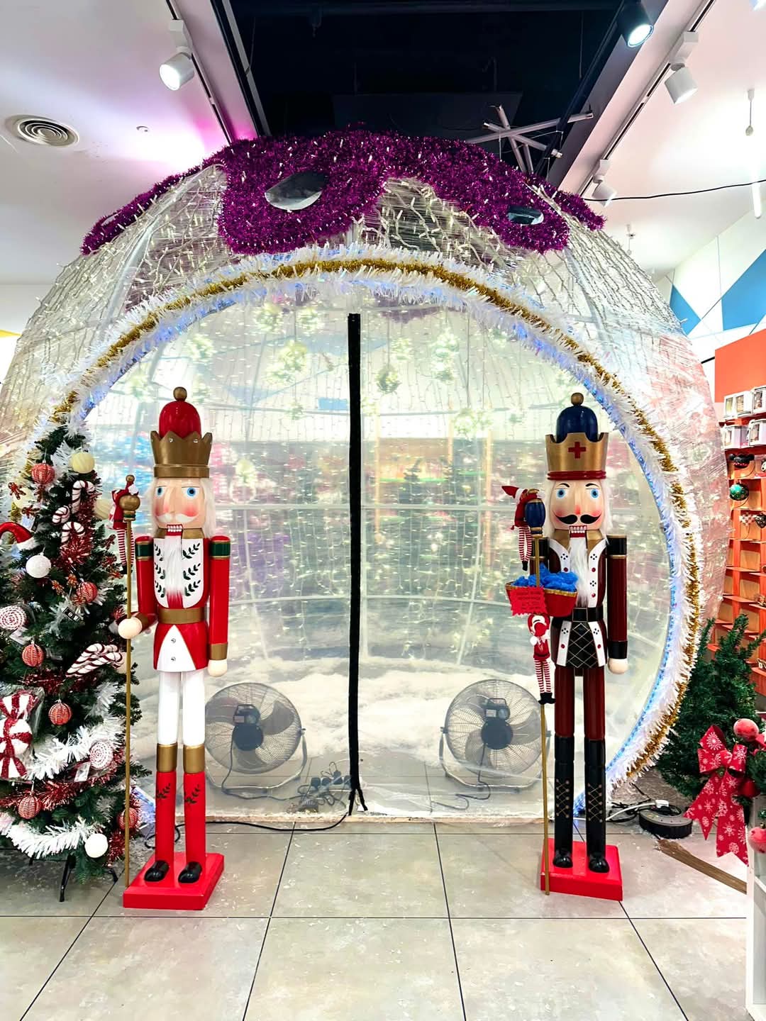 ☃️ The Christmas Shop in Luton, Snow Globe Experience 2024 at The Christmas Shop, 90, The Mall, Luton LU1 2TQ | Adults, Baby/Toddlers, Christmas, Family, Fun, Pay On Entry, Seasonal, Kids, Teens | Suitable for: Children, Family ☃️ The Christmas Shop in Luton, Snow Globe Experience 2024 - Event Image 2 December 18, 2024 09:00 AM