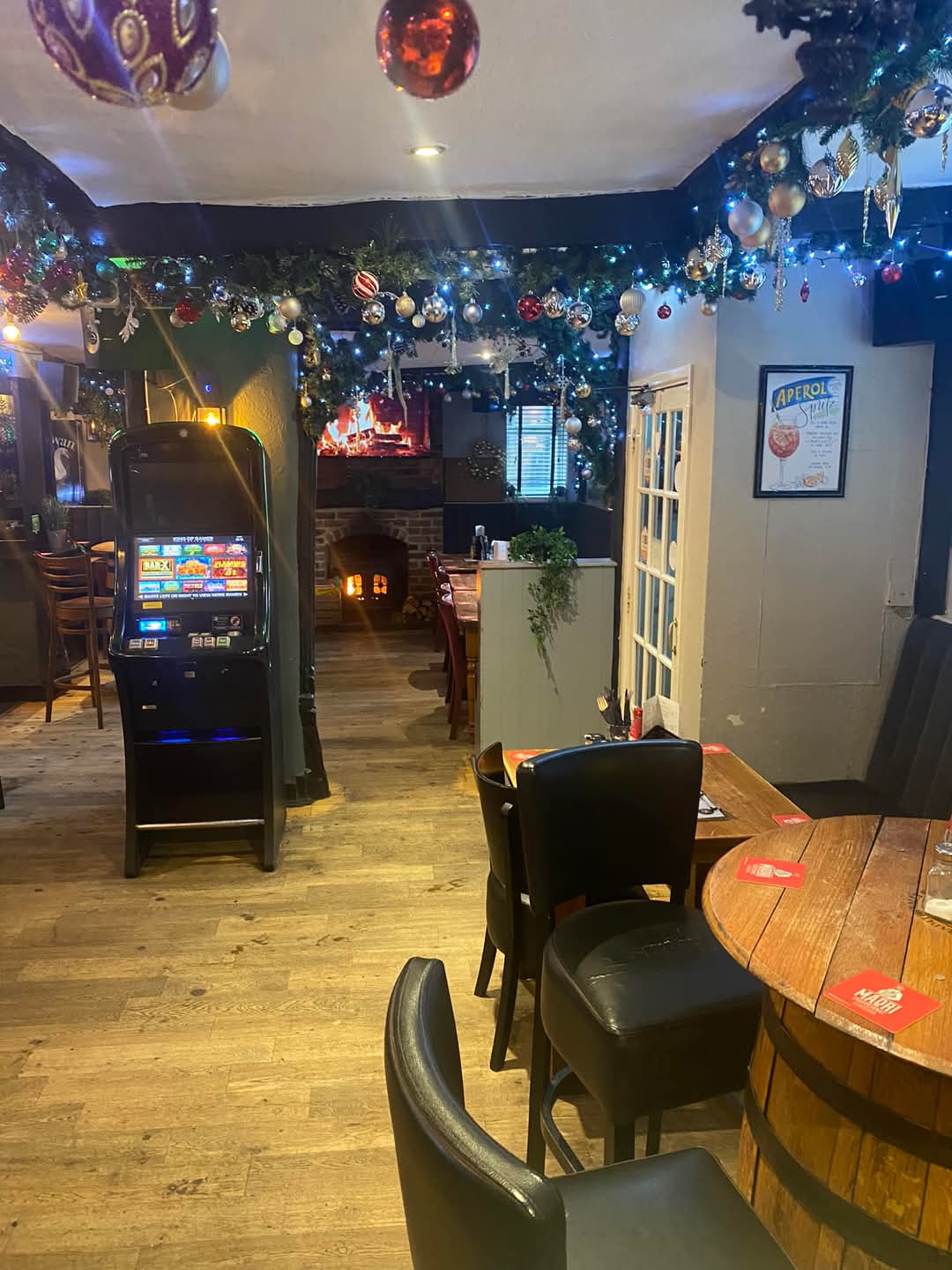 🍷 Party Quiz at The White Swan in Dunstable 2024 at The White Swan, 91-93 High St S, Dunstable LU6 3SF
| Adults, Advance Booking, Christmas, Entertainment, Food/Drink, Fun, Indoor, Low Cost, Nightlife, Seasonal, Social, Ticket Event, Date Idea | Suitable for: Toilets 🍷 Party Quiz at The White Swan in Dunstable 2024 - Event Image 2 December 18, 2024 08:00 PM