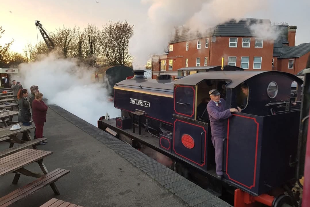 🚂☕️ Christmas Afternoon Tea in the Buffet Carriage ar Rushden Station  - Event Image 2 December 22, 2024 03:00 PM