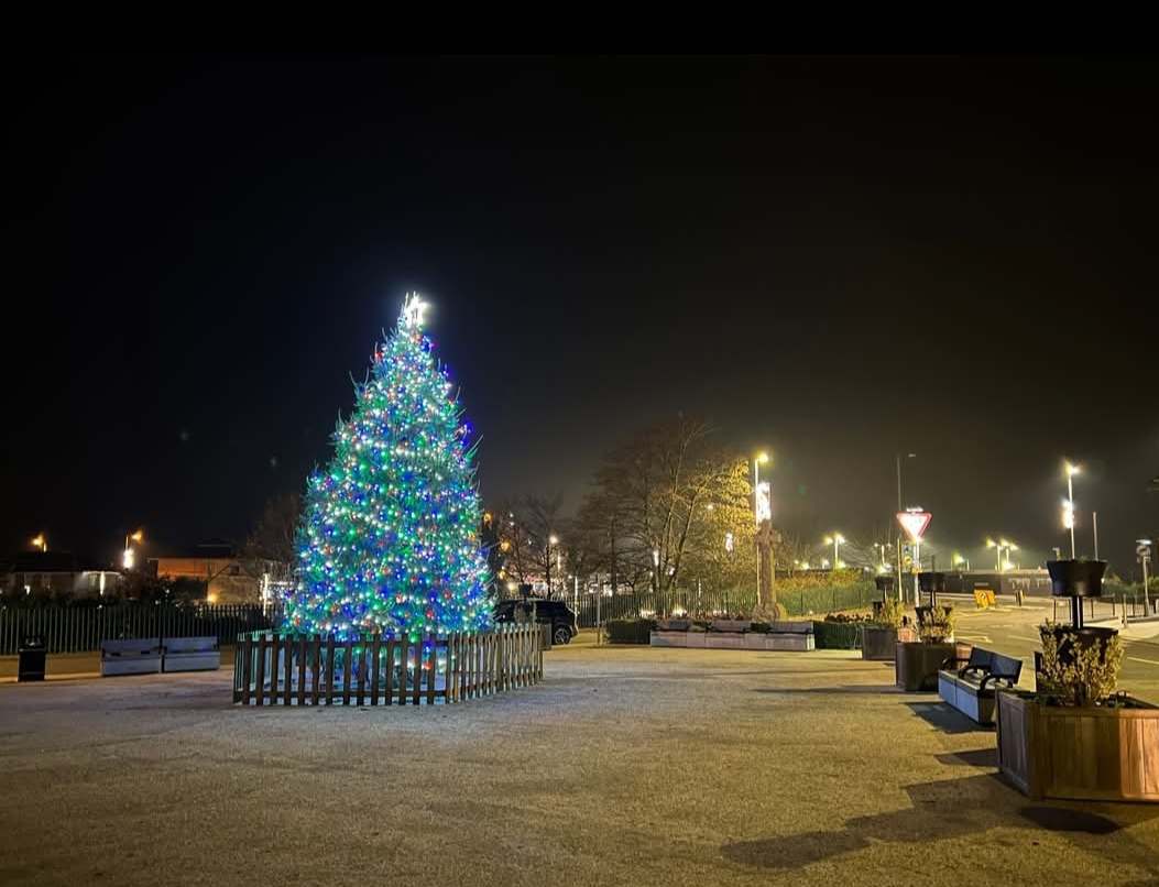 🎼 🎄Carols on Flitwick Square 2024 at Station Square, Flitwick, Bedfordshire, MK45 1DP | Adults, Christmas, Family, Free, Music, Nightlife, Outdoor, Seasonal, Social | Suitable for: Children, Family 🎼 🎄Carols on Flitwick Square 2024 - Event Image 2 December 24, 2024 06:00 PM