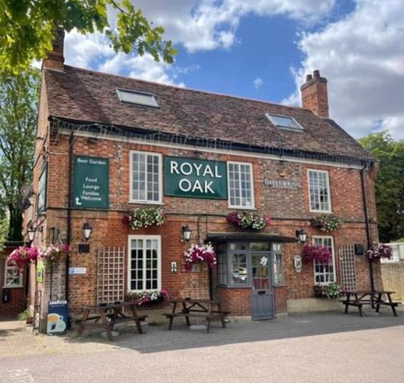 ⚽️🧡 QPR v Luton - Come and watch at The Royal Oak in Barton at The Royal Oak, Bedford Rd, Barton-le-Clay MK45 4JX
| Adults, Entertainment, Food/Drink, Free Entry, Social, Sports | Suitable for: Free Parking, Parking Onsite, Toilets ⚽️🧡 QPR v Luton - Come and watch at The Royal Oak in Barton - Event Image 2 January 06, 2025 08:00 PM