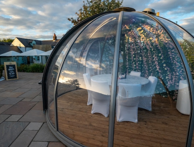 💕 Valentines Set Menu at The View in Pegsdon - Event Image 4 February 14, 2025 
