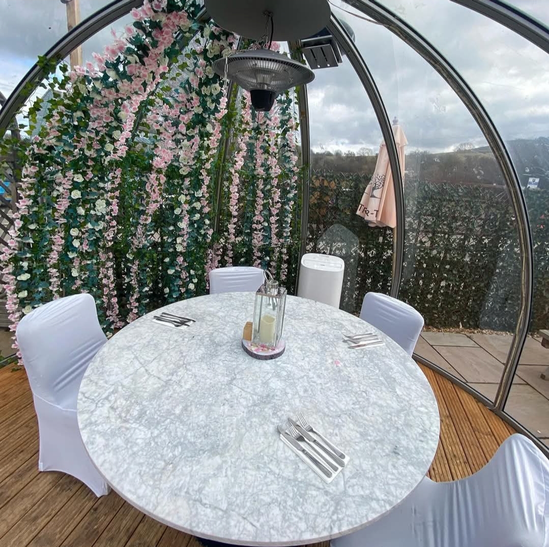 💕 Valentines Set Menu at The View in Pegsdon - Event Image 6 February 14, 2025 