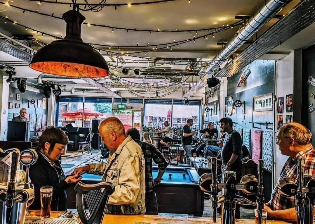 🎵 The Lounge Buzzardz at The Crooked Crow Bar in Leighton Buzzard (Dogs welcome) - Event Image 2 January 19, 2025 12:00 PM