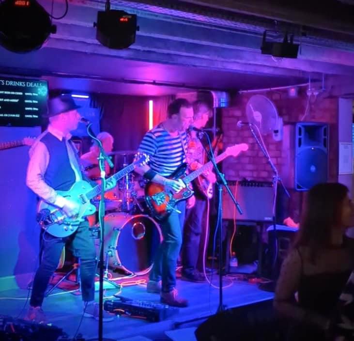 🎸 The Polaroidz playing at The Rose, Biggleswade  - January 25, 2025 09:00 PM at The Rose, 75 High Street, Biggleswade, SG18 0JH, United Kingdom
