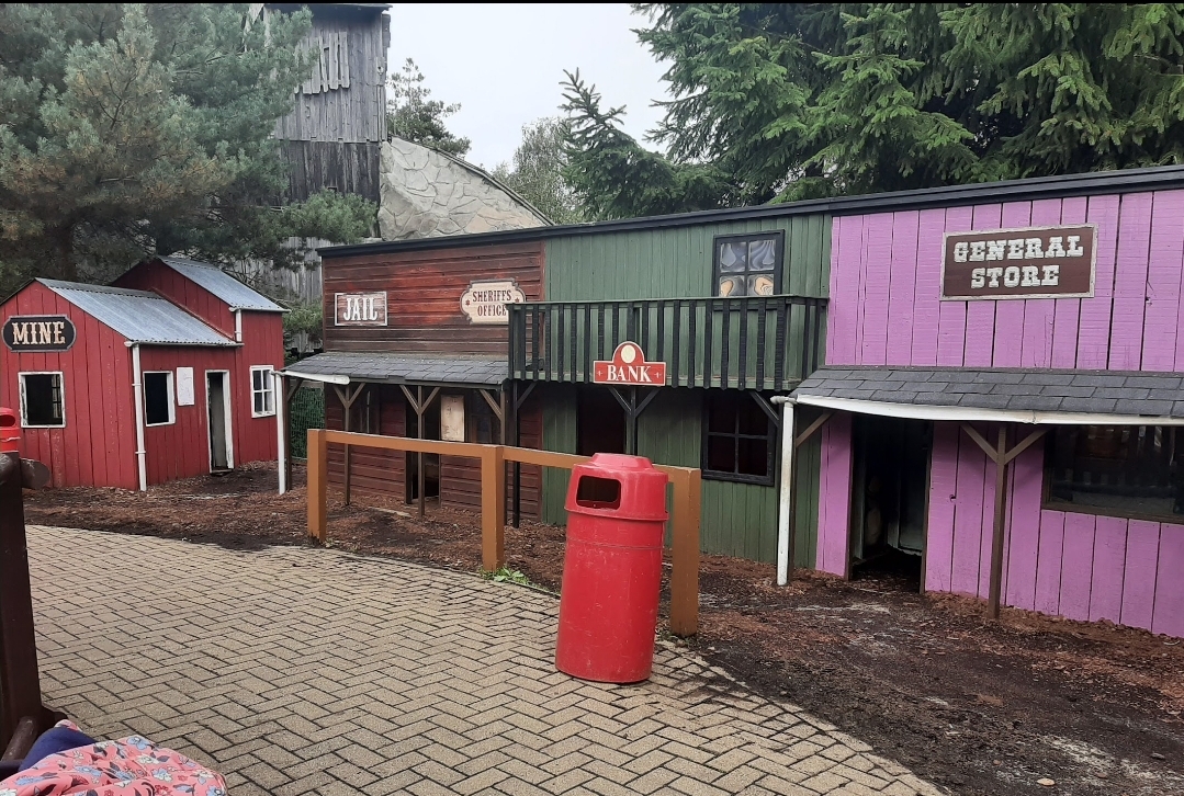 🐭💥Gullivers Land Early Season Special £17 tickets - 2025 at Gulliver’s Land, Livingstone Dr, Milton Keynes MK15 0DT | Advance Booking, Attractions, Baby/Toddlers, Fun, Fun Fair, Half Term, Indoor, Kids, Outdoor, Play Area, Rainy Days, Ticket Event | Suitable for: Accessible, Baby Changing, Blue Badge Parking, Free Parking, Parking Onsite, Toilets, Wheelchair Friendly 🐭💥Gullivers Land Early Season Special £17 tickets - 2025 - Event Image 3 February 15, 2025 10:30 AM