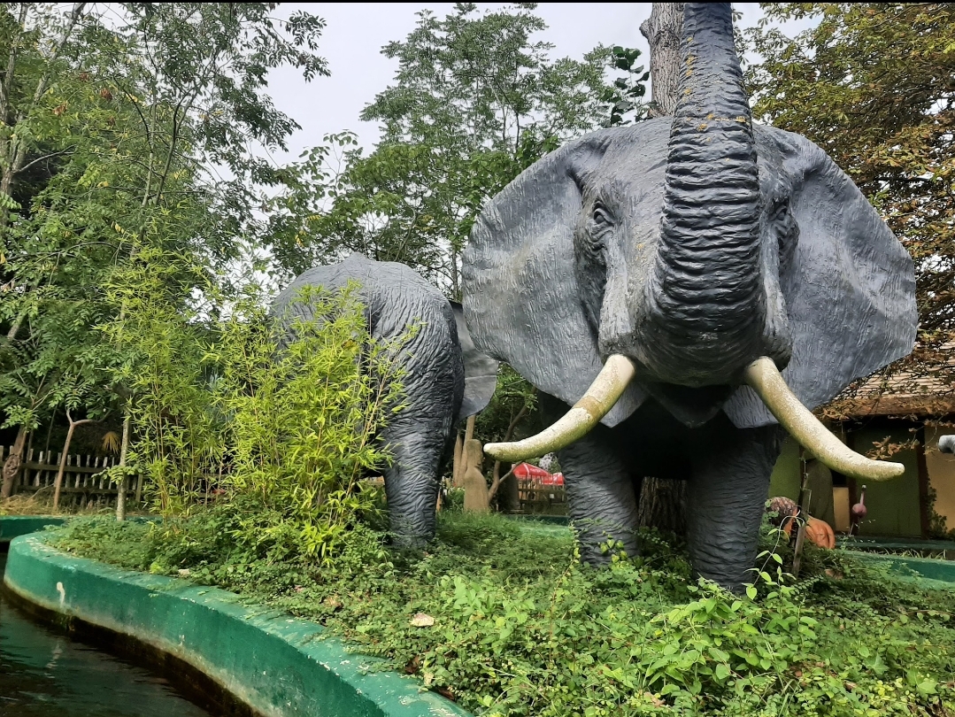 🐭💥Gullivers Land Early Season Special £17 tickets - 2025 at Gulliver’s Land, Livingstone Dr, Milton Keynes MK15 0DT | Advance Booking, Attractions, Baby/Toddlers, Fun, Fun Fair, Half Term, Indoor, Kids, Outdoor, Play Area, Rainy Days, Ticket Event | Suitable for: Accessible, Baby Changing, Blue Badge Parking, Free Parking, Parking Onsite, Toilets, Wheelchair Friendly 🐭💥Gullivers Land Early Season Special £17 tickets - 2025 - Event Image 4 February 15, 2025 10:30 AM
