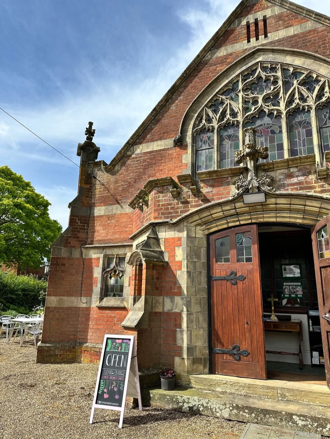 💒 Pirton Chapel Tearoom - 🐶 Dogs welcome! - Event Image 9 May 30, 2025 10:00 AM