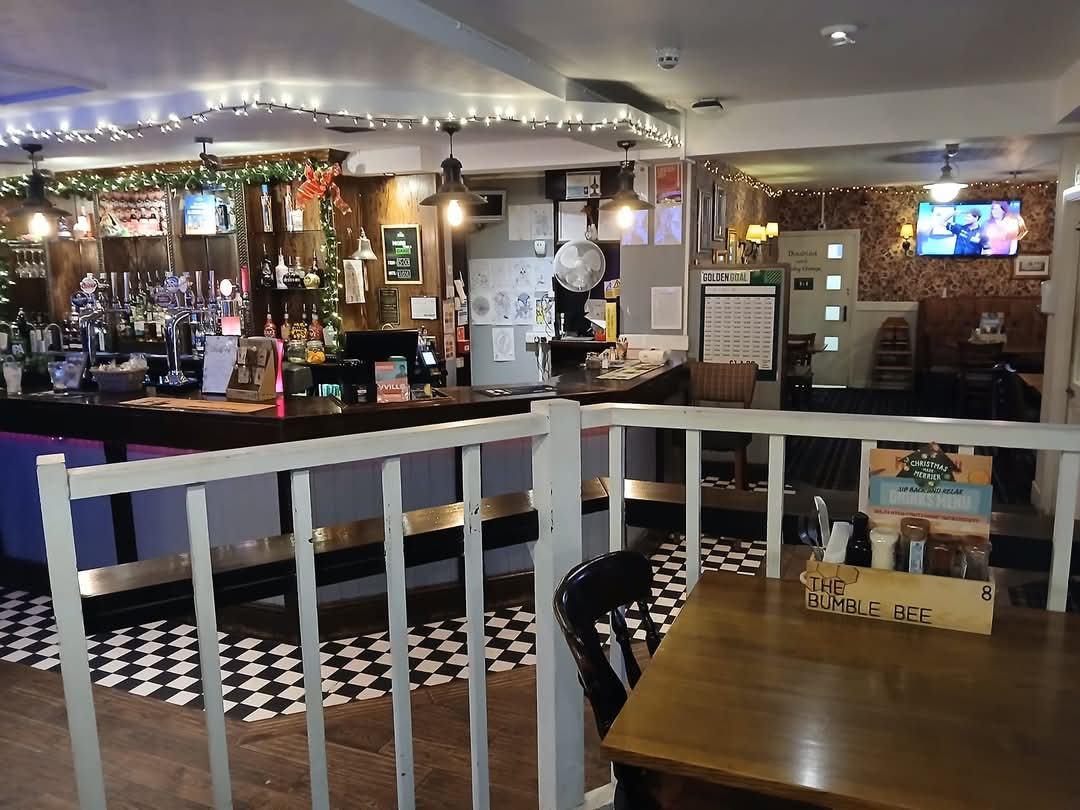 🤩 2 MEALS FOR £12.49 PLUS OTHER MEAL DEALS AT THE BUMBLE BEE IN FLITWICK at The Bumble Bee, Coniston Rd, Flitwick, Bedfordshire MK45 1QY | Adults, Date Idea, Family, Food/Drink, Indoor, Low Cost, OAP | Suitable for: Accessible, Family, Toilets, Wheelchair Friendly, Dog Friendly 🤩 2 MEALS FOR £12.49 PLUS OTHER MEAL DEALS AT THE BUMBLE BEE IN FLITWICK - Event Image 5 February 15, 2025