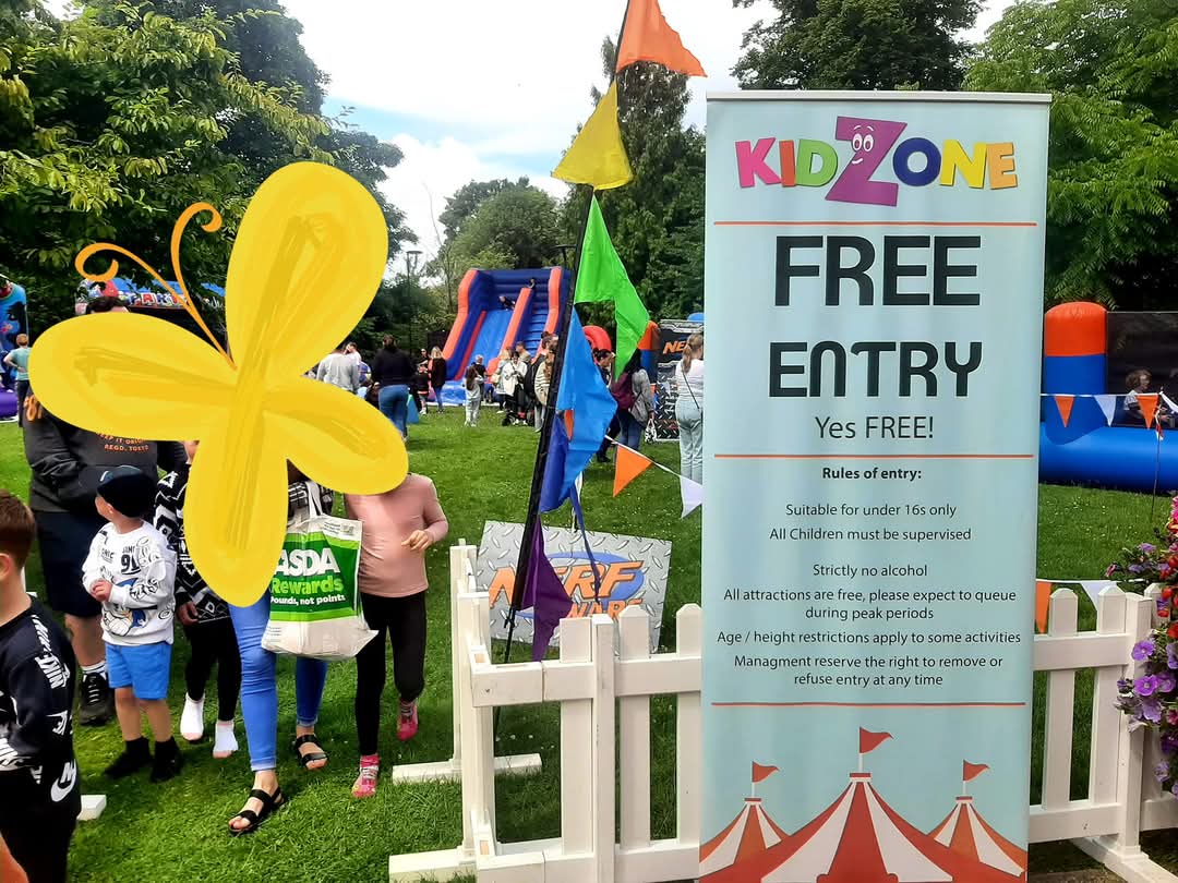 🎊 Party in the Park Dunstable 2025! at Grove House Gardens
Dunstable
Bedfordshire
LU6 1NF | Adults, Baby/Toddlers, Date Idea, Entertainment, Family, Food/Drink, Free Entry, Fun, Fun Fair, Kids, Low Cost, Music, Nightlife, Outdoor, Play Area | Suitable for: Accessible, Children, Dog Friendly, Family, Toilets, Wheelchair Friendly 🎊 Party in the Park Dunstable 2025! - Event Image 2 July 19, 2025 12:00 PM