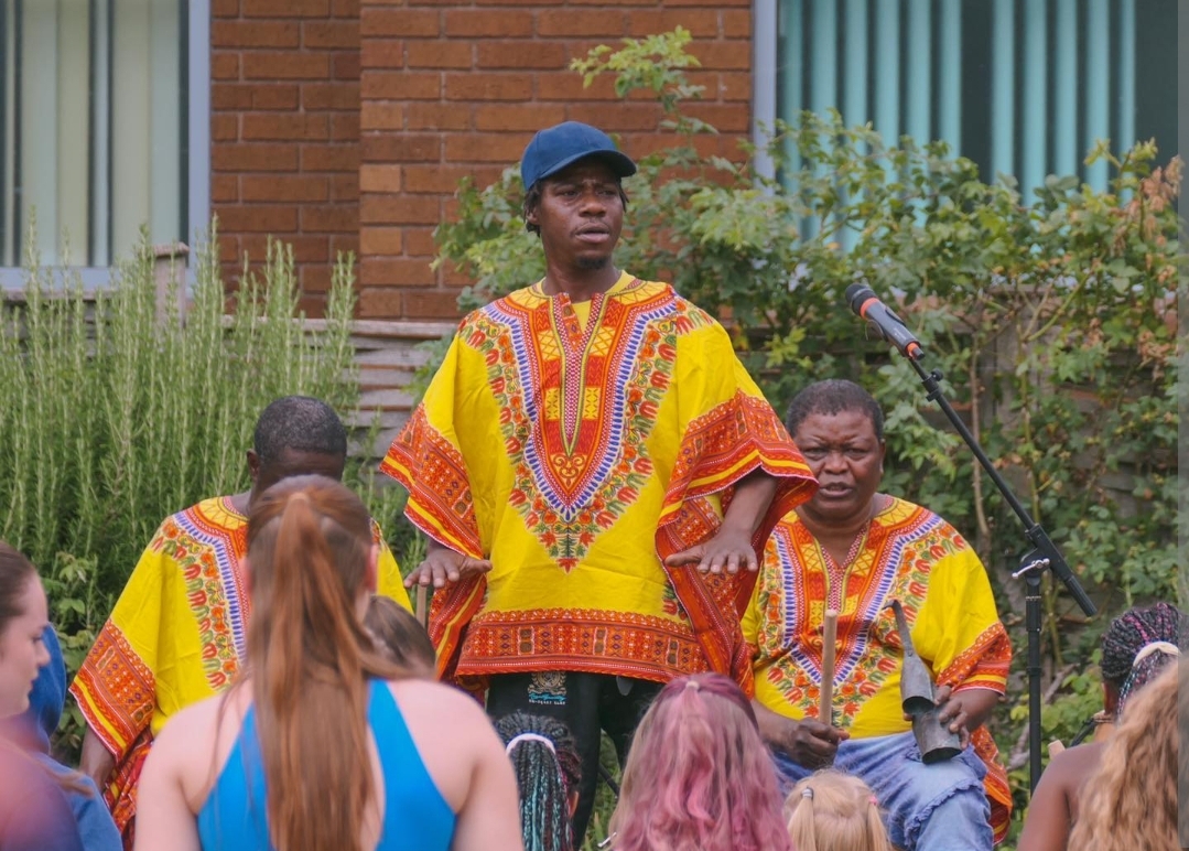 🌎 AROUND THE WORLD 2025 IN DUNSTABLE - FREE ENTRY at Priory Gdns, Church Street, Dunstable, Bedfordshire, LU6 3SU | Adults, Animals, Annual, Attractions, Baby/Toddlers, Creative, Education, Entertainment, Family, Food/Drink, Free Entry, Fun, History & Heritage, Kids, Music, Outdoor | Suitable for: Children, Family, Parking Onsite, Toilets, Accessible 🌎 AROUND THE WORLD 2025 IN DUNSTABLE - FREE ENTRY - Event Image 3 May 17, 2025 10:30 AM