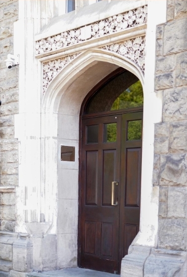 🎤💖 Mother’s Day Lunch 2025 at 3 St Peters, Bedford - Event Image 2 March 30, 2025 01:00 PM