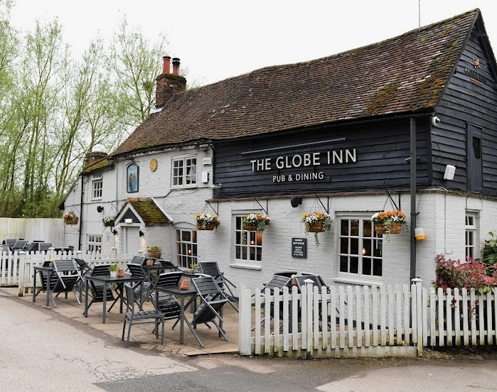 🛶 Linslade Easter Floating Market April 2025 at The Globe Inn, Globe Ln, Leighton Buzzard, Bedfordshire LU7 2TA | Adults, Craft Fair, Family, Free Entry, Outdoor, Scenic, Food/Drink | Suitable for: Children, Dog Friendly, Family 🛶 Linslade Easter Floating Market April 2025 - Event Image 7 April 18, 2025 10:00 AM
