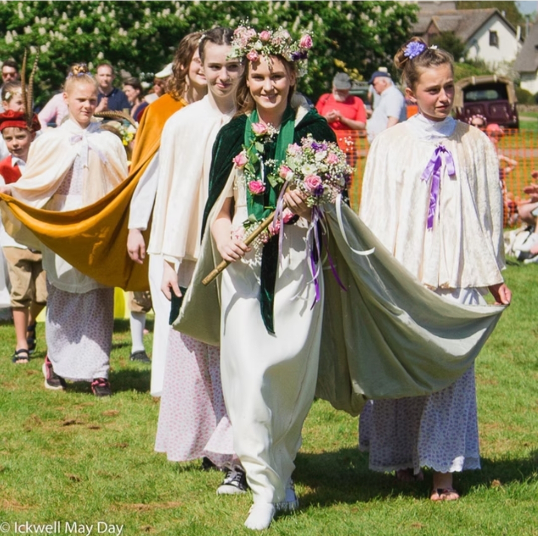 🎊 Ickwell May Day Festival 2025 at The Crown, 2 Ickwell Rd, Northill, Biggleswade SG18 9AA | Adults, Attractions, Baby/Toddlers, Entertainment, Family, Food/Drink, Free Entry, Fun, Kids, Music, Seasonal | Suitable for: Accessible, Children, Family, Free Parking, Toilets 🎊 Ickwell May Day Festival 2025 - Event Image 2 May 05, 2025 10:00 AM