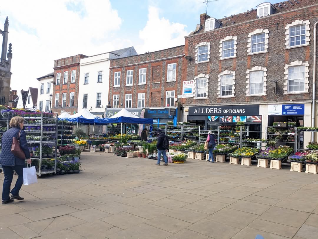 🛍 Leighton Buzzard Handmade and Craft Market 2025 - Event Image 3 May 24, 2025 08:30 AM