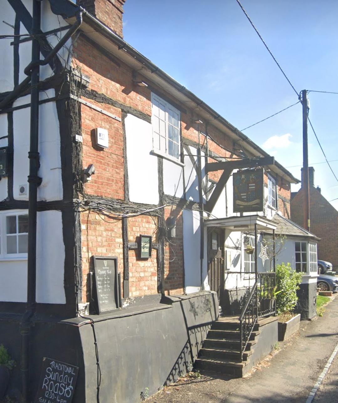 🏍 Bike Meet at The Lowndes Arms in Whaddon  - Event Image 4 June 26, 2025 05:30 PM