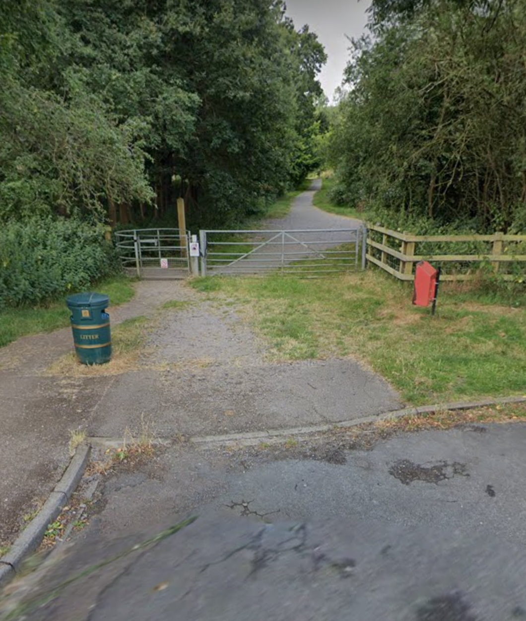 🌳🥚 FREE Easter Egg Hunt at Flitwick Woods - Event Image 2 April 17, 2025 10:00 AM