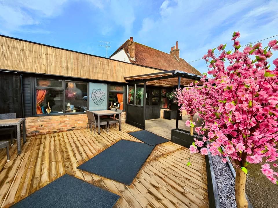 💥 Kids Eat Free Carvery at The Old Red Lion - Houghton Regis - Event Image 6 May 15, 2025 04:00 PM
