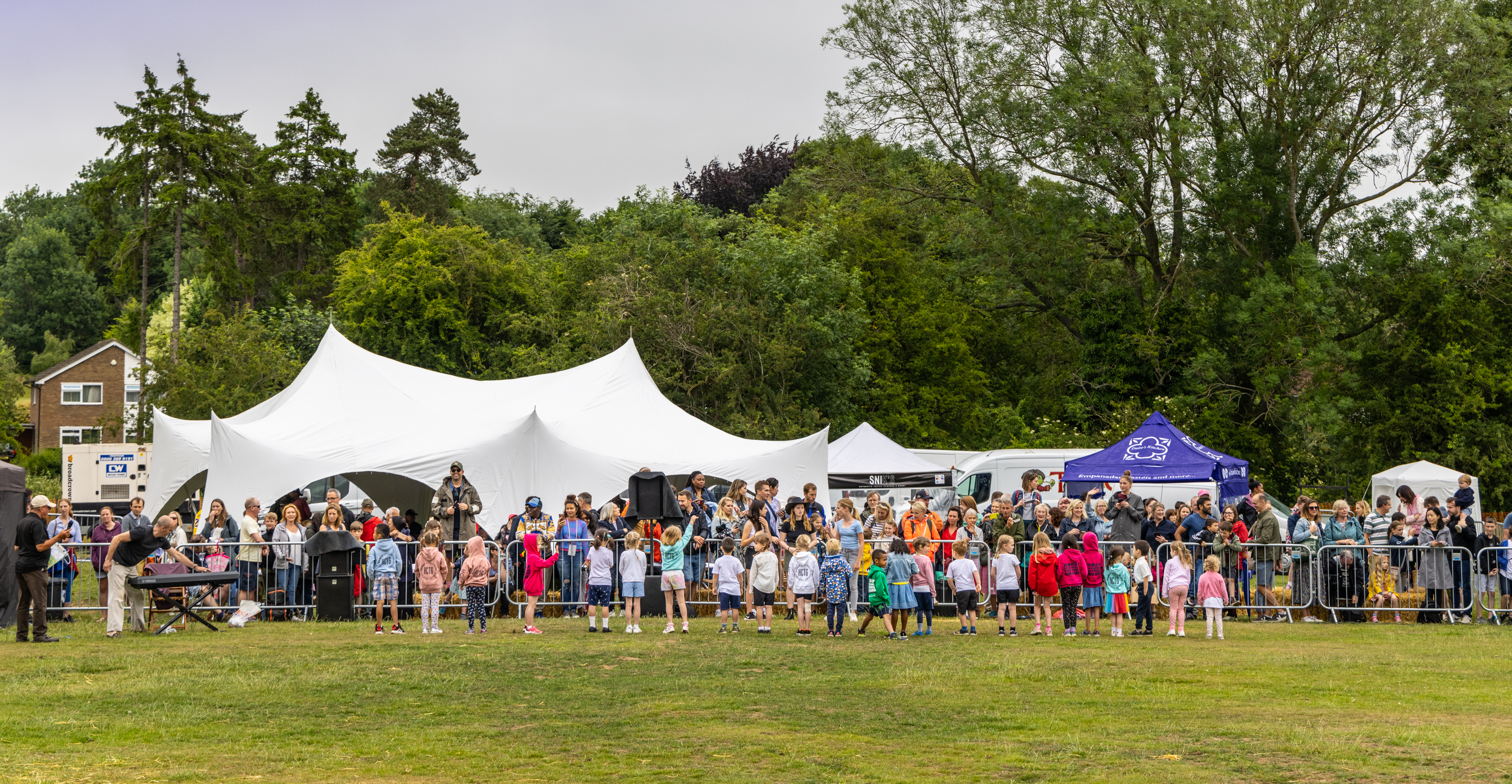 🎊 Harpenden Common Summer Carnival 2025 at Harpenden Common, AL5 1DT | Adults, Date Idea, Entertainment, Family, Food/Drink, Free Entry, Fun, Kids, Low Cost, Market, Music, Outdoor, Play Area, Comedy, Annual, Attractions, Fun Fair | Suitable for: Accessible, Children, Family, Free Parking, Toilets 🎊 Harpenden Common Summer Carnival 2025 - Event Image 4 June 07, 2025 12:00 PM