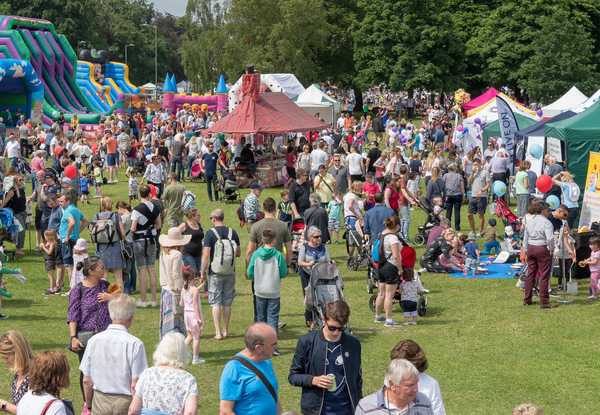 🎊 Harpenden Common Summer Carnival 2025 at Harpenden Common, AL5 1DT | Adults, Date Idea, Entertainment, Family, Food/Drink, Free Entry, Fun, Kids, Low Cost, Market, Music, Outdoor, Play Area, Comedy, Annual, Attractions, Fun Fair | Suitable for: Accessible, Children, Family, Free Parking, Toilets 🎊 Harpenden Common Summer Carnival 2025 - Event Image 6 June 07, 2025 12:00 PM