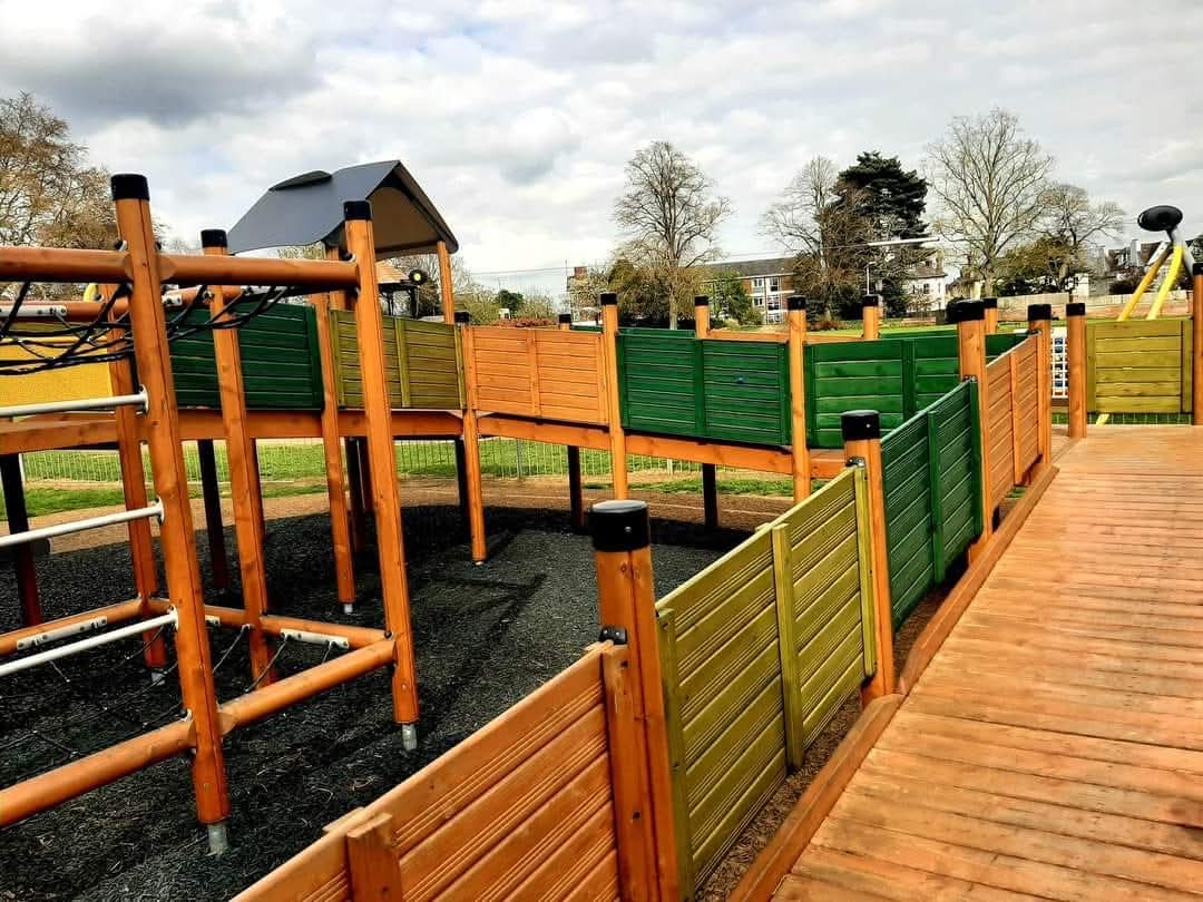 💦 Free Leighton Buzzard Splash Park - Parsons Close  - Event Image 4 May 27, 2025 10:00 AM