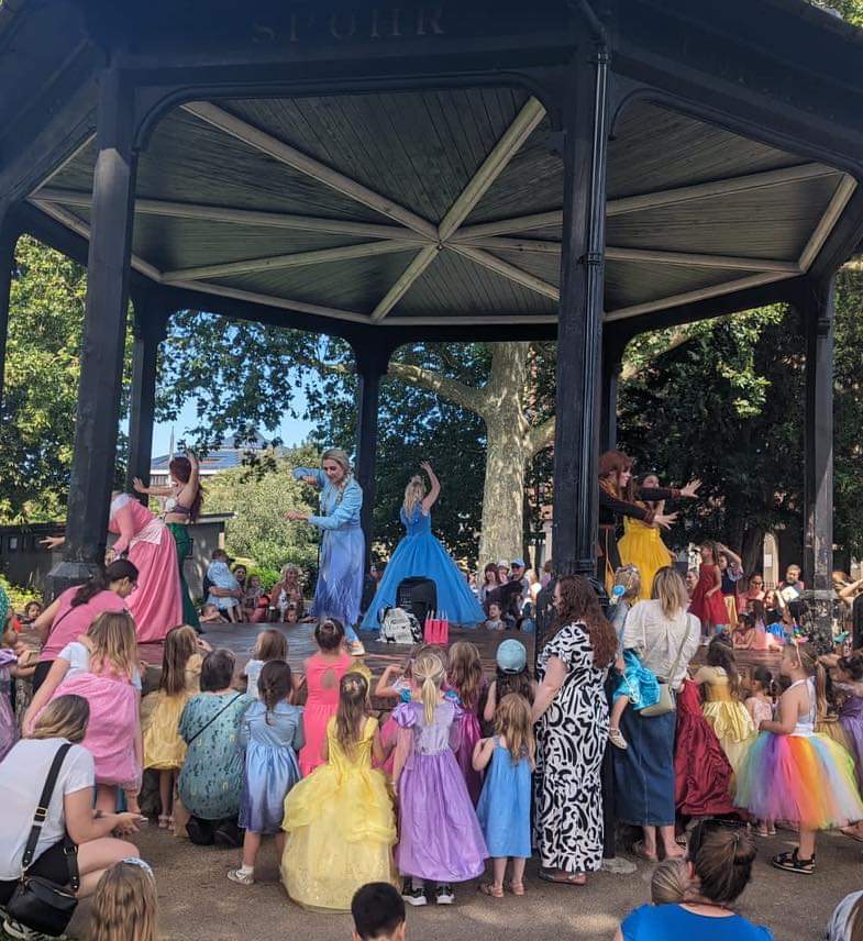 🌠 FREE Princess Parade, Aston Clinton, Buckinghamshire  - Event Image 3 August 09, 2024 12:00 PM