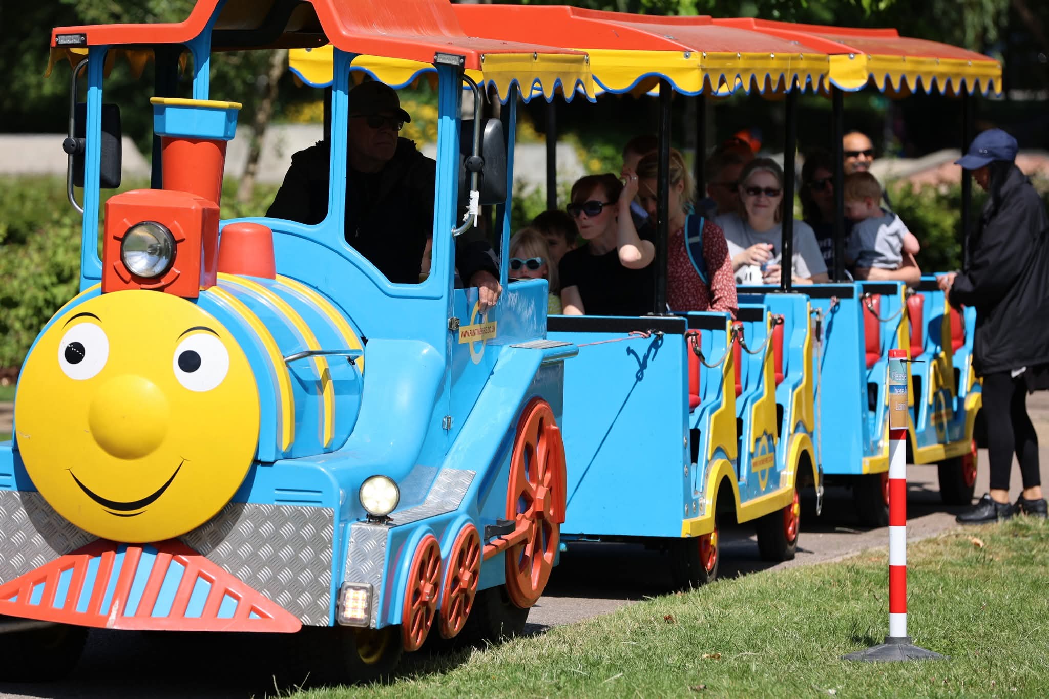 ⛱️ Aylesbury on Sea 2025 - Free Entry at Vale Park
Aylesbury, Buckinghamshire HP20 1BX | Activities, Baby/Toddlers, Entertainment, Family, Free Entry, Fun, Kids, Outdoor, Parks | Suitable for: Children, Family, Accessible, Toilets ⛱️ Aylesbury on Sea 2025 - Free Entry - Event Image 2 July 06, 2025 11:00 AM