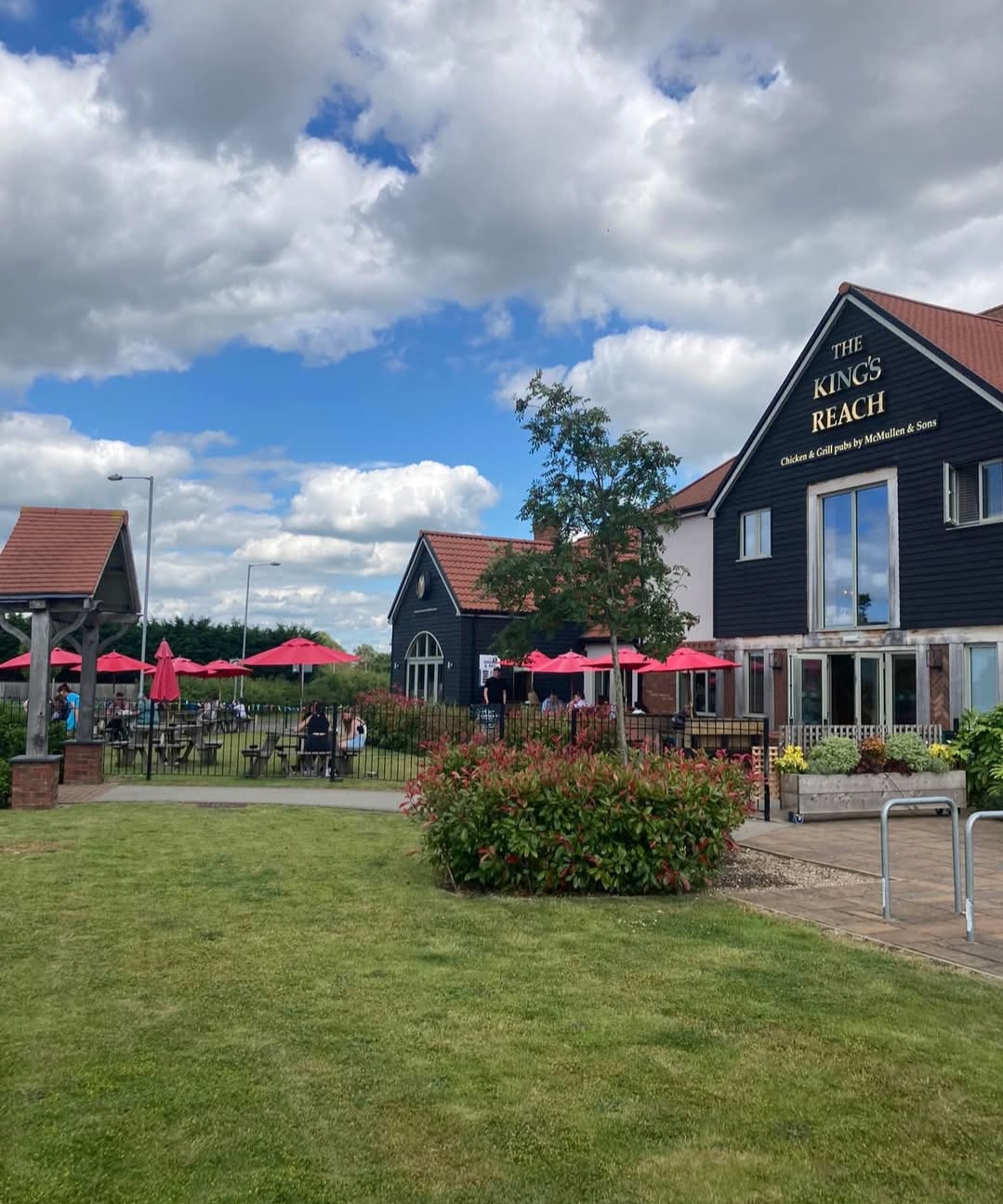 🎸 Live music with singers Lawrence Hill & Cara Beard - The King's Reach, Biggleswade at The Kings Reach, Potton Road, Biggleswade, SG18 0EL | Adults, Date Idea, Entertainment, Food/Drink, Free Entry, Indoor, Outdoor, Pubs / Restaurants, Rainy Days | Suitable for: Accessible, Family, Free Parking, Parking Onsite, Toilets, Wheelchair Friendly, Dog Friendly 🎸 Live music with singers Lawrence Hill & Cara Beard - The King's Reach, Biggleswade - Event Image 2 July 25, 2025 05:00 PM