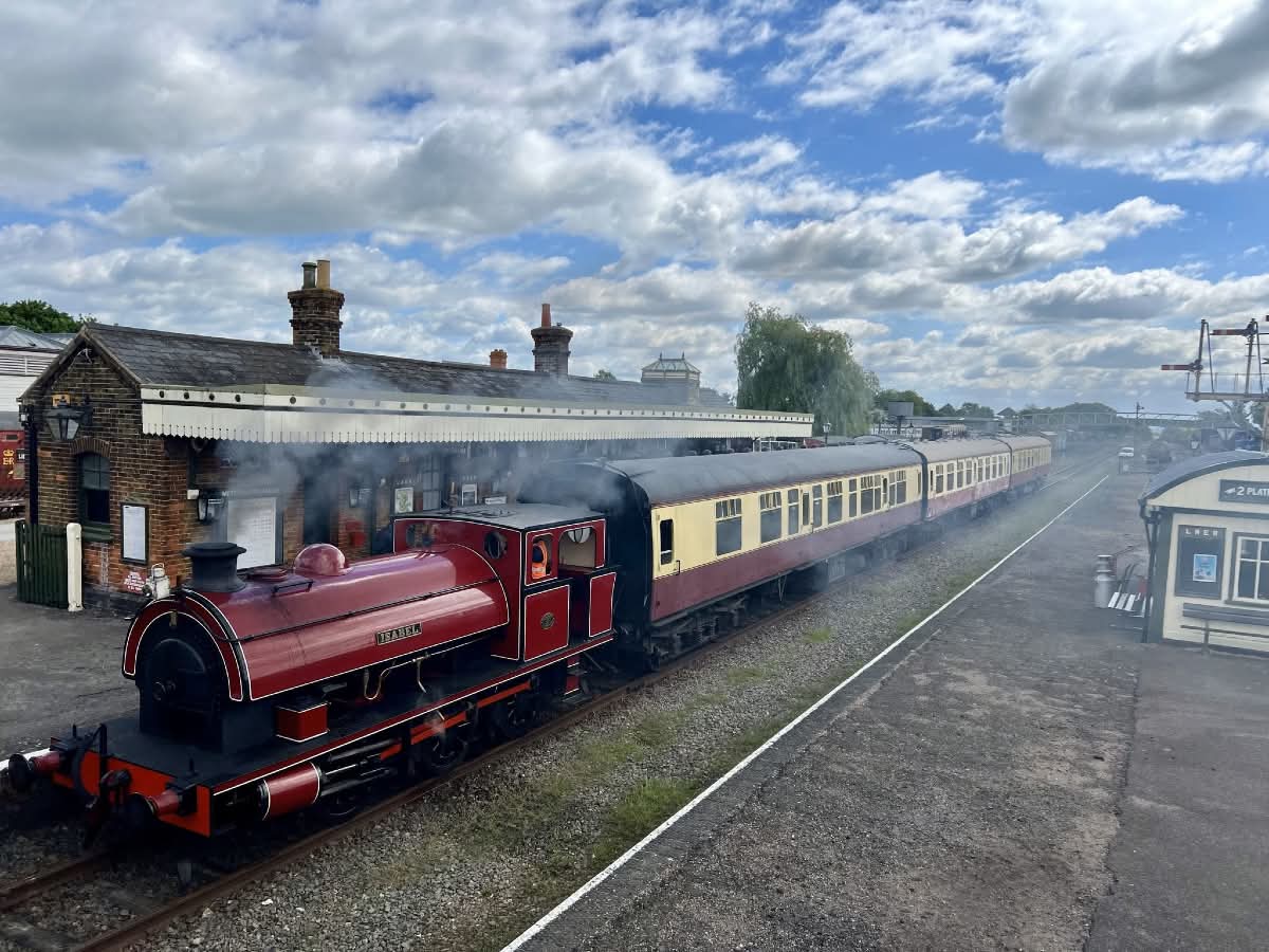 🚘 AUTO FEST 2025 - Buckinghamshire Railway Centre - Event Image 4 August 25, 2025 10:30 AM