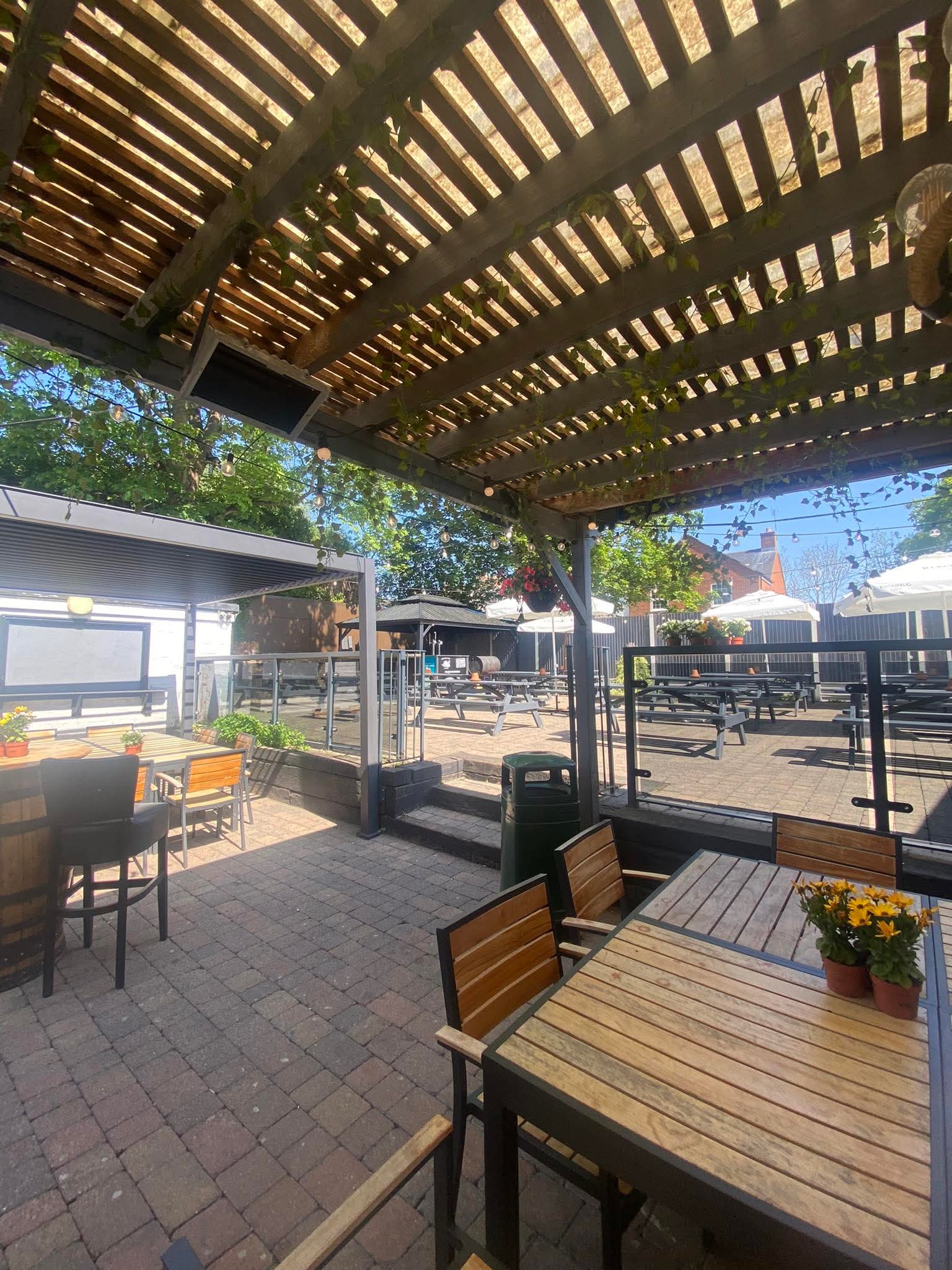 🎊 A Fully Loaded Action Packed Party - The White Swan, Dunstable - Event Image 4 August 10, 2025 03:00 PM