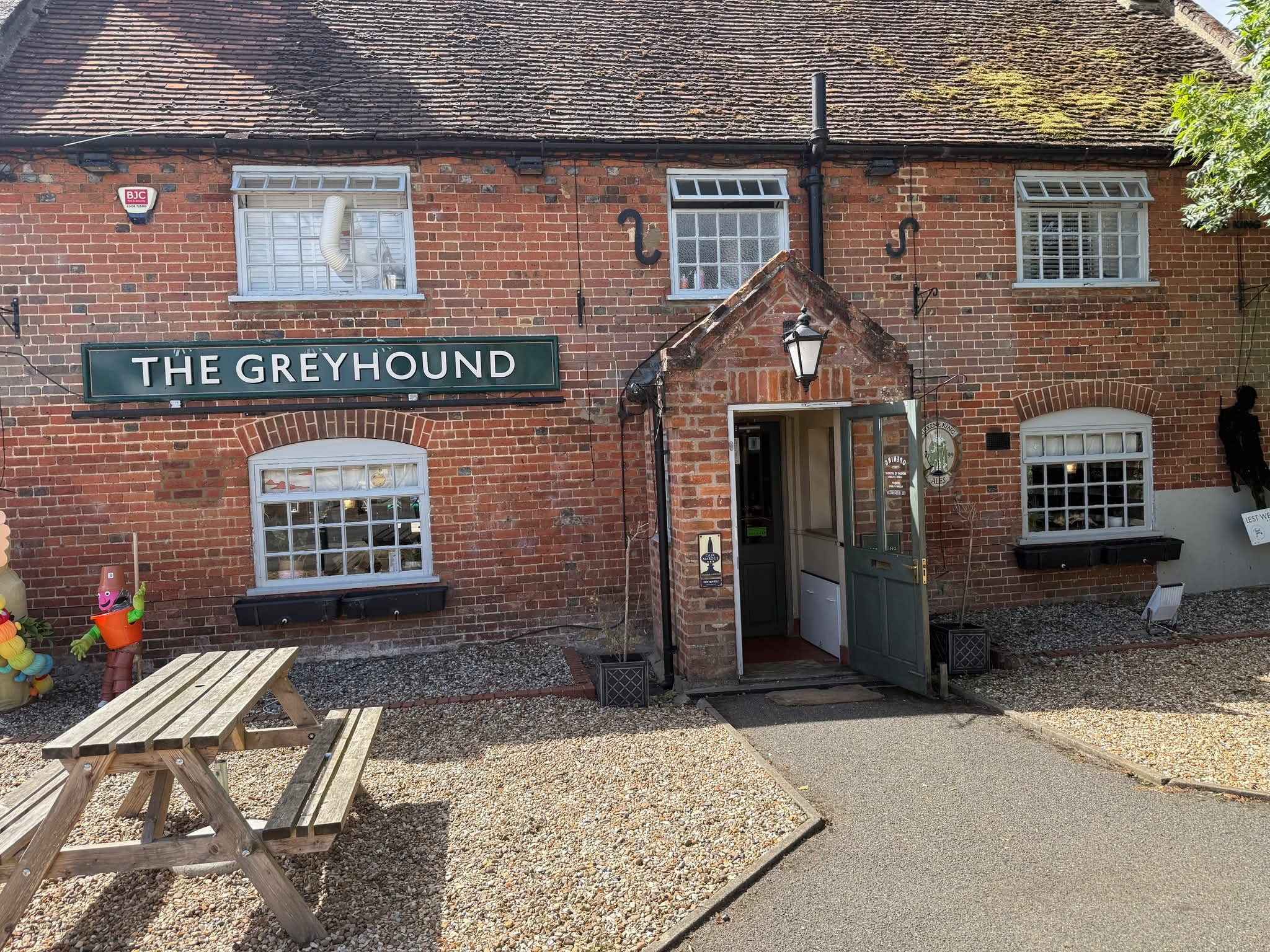🍛 Free Food! (When you buy a drink) - The Greyhound, Haynes - Event Image 4 September 22, 2025 05:00 PM
